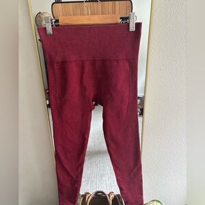 Like new thick ribbed leggings